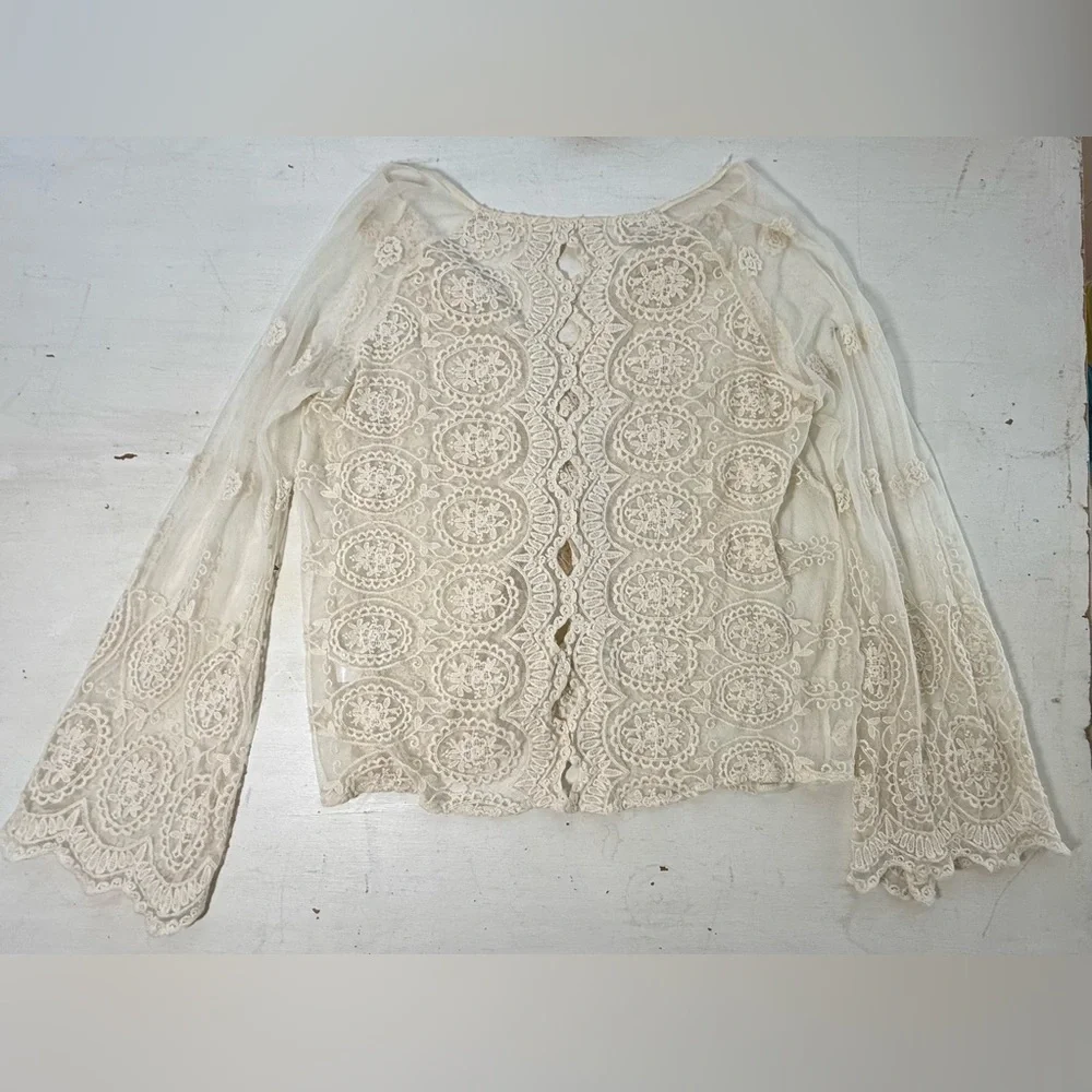 Altar’d State Women’s Boho Ivory Cotton Lace Bell Sleeve Long Sleeve Top Size S